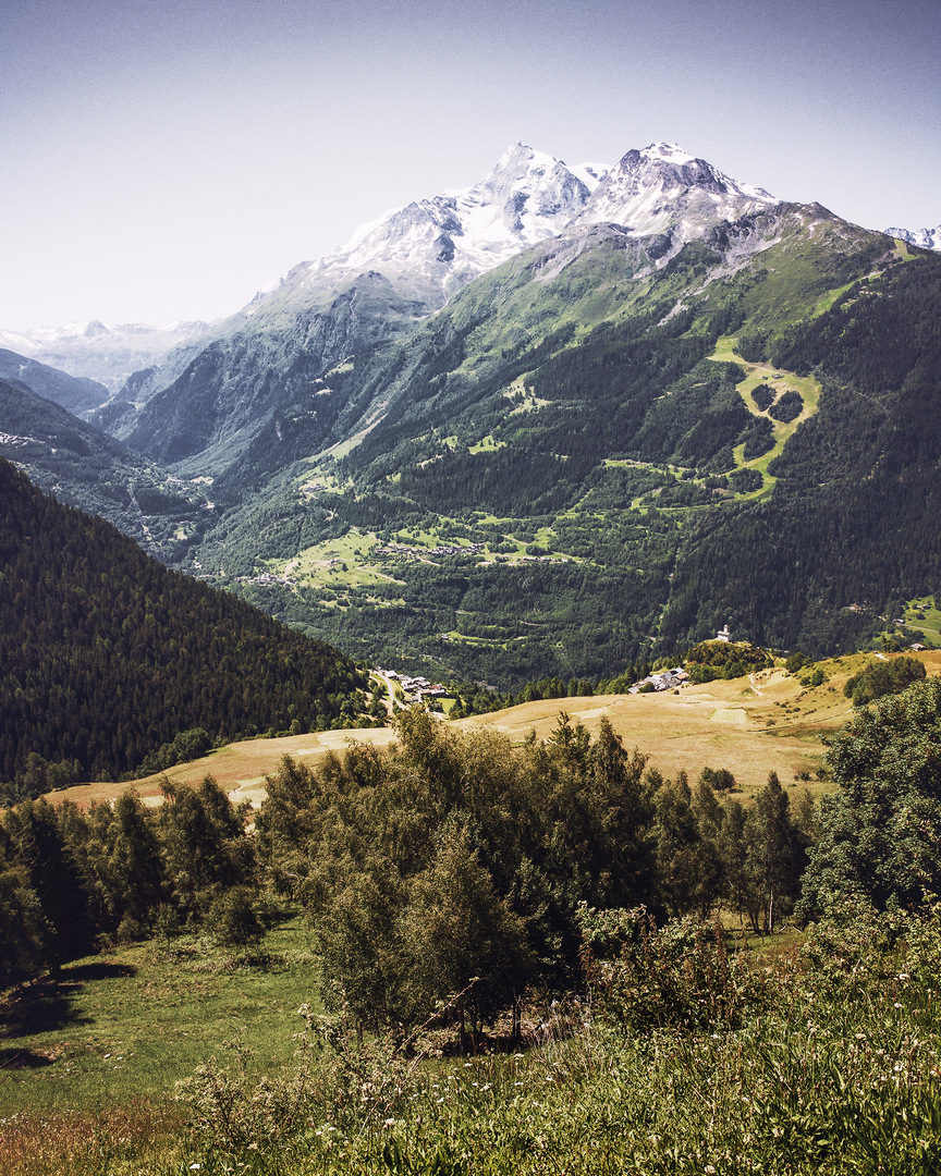 https://yannmarecal.com/img/Alpes_201.jpg