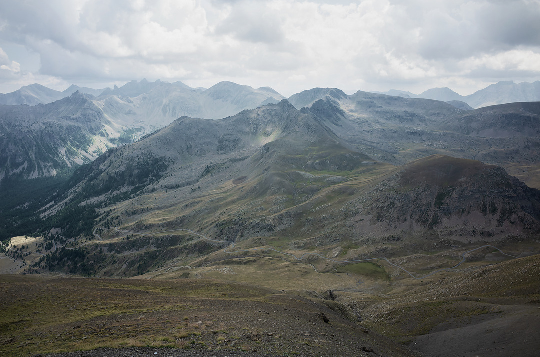 https://yannmarecal.com/img/Alpes_203.jpg